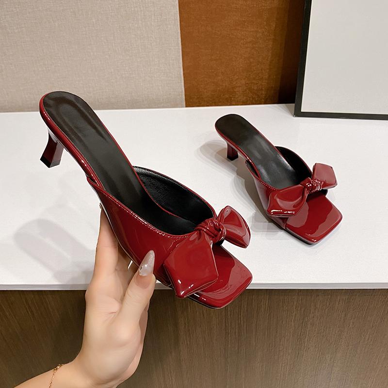 Fashion 2025 Fashion Comfortable Mid-high Heel Slippers Women's Summer Fashion Square Toe Sandals Sweet Patent Leather Bow Women's Shoes