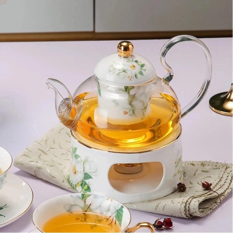 British Style Bone China Tea Cup and Saucer Set – Floral Ceramic Coffee Cup with Golden Rim and Spoon