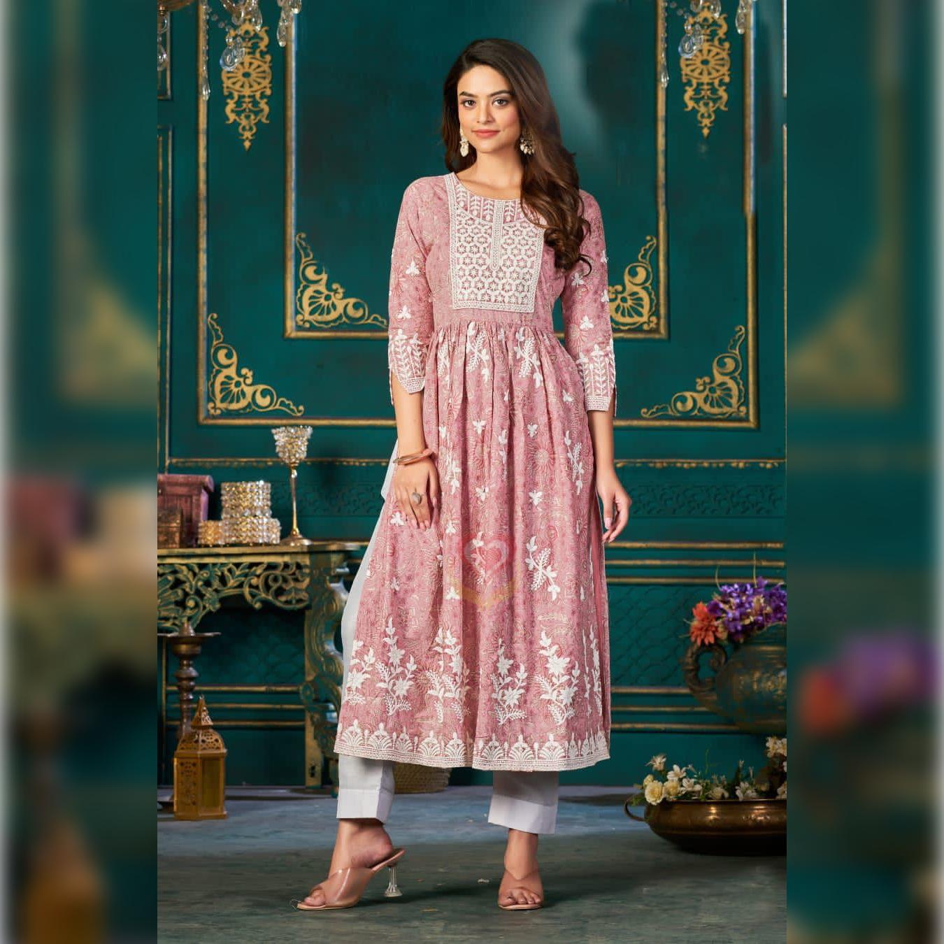 

Женское традиционное курти