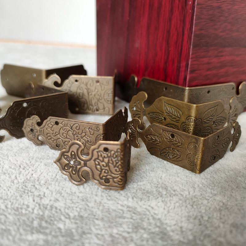 Antique Bronze Double-Sided Corner Protector for Jewelry Box (5cm)