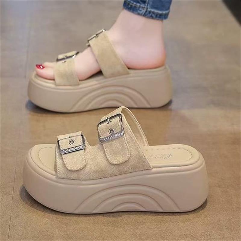 Premium thick-soled slippers women's summer outer wear 2025 new small height-increasing cool slippers seaside beach sandals
