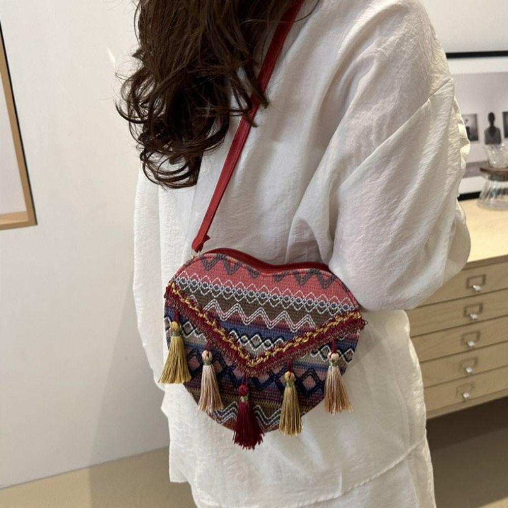 Love Shape Fringe Shoulder Bag Tassel Bohemian Messenger Bag Ethnic Style Crossbody Bags  Travel