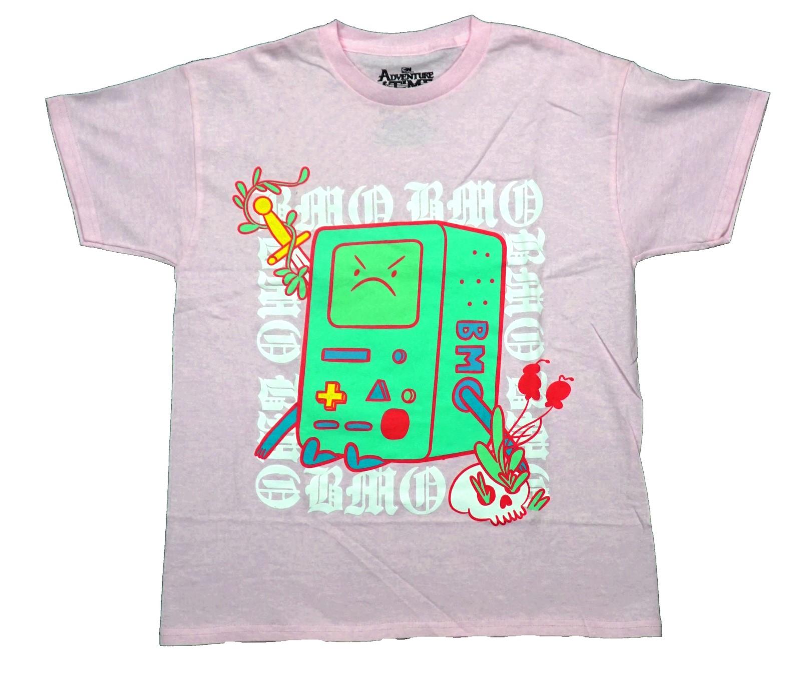 Adventure Time New Adult T-Shirt - BMO Surrounded by Gothic Font XL