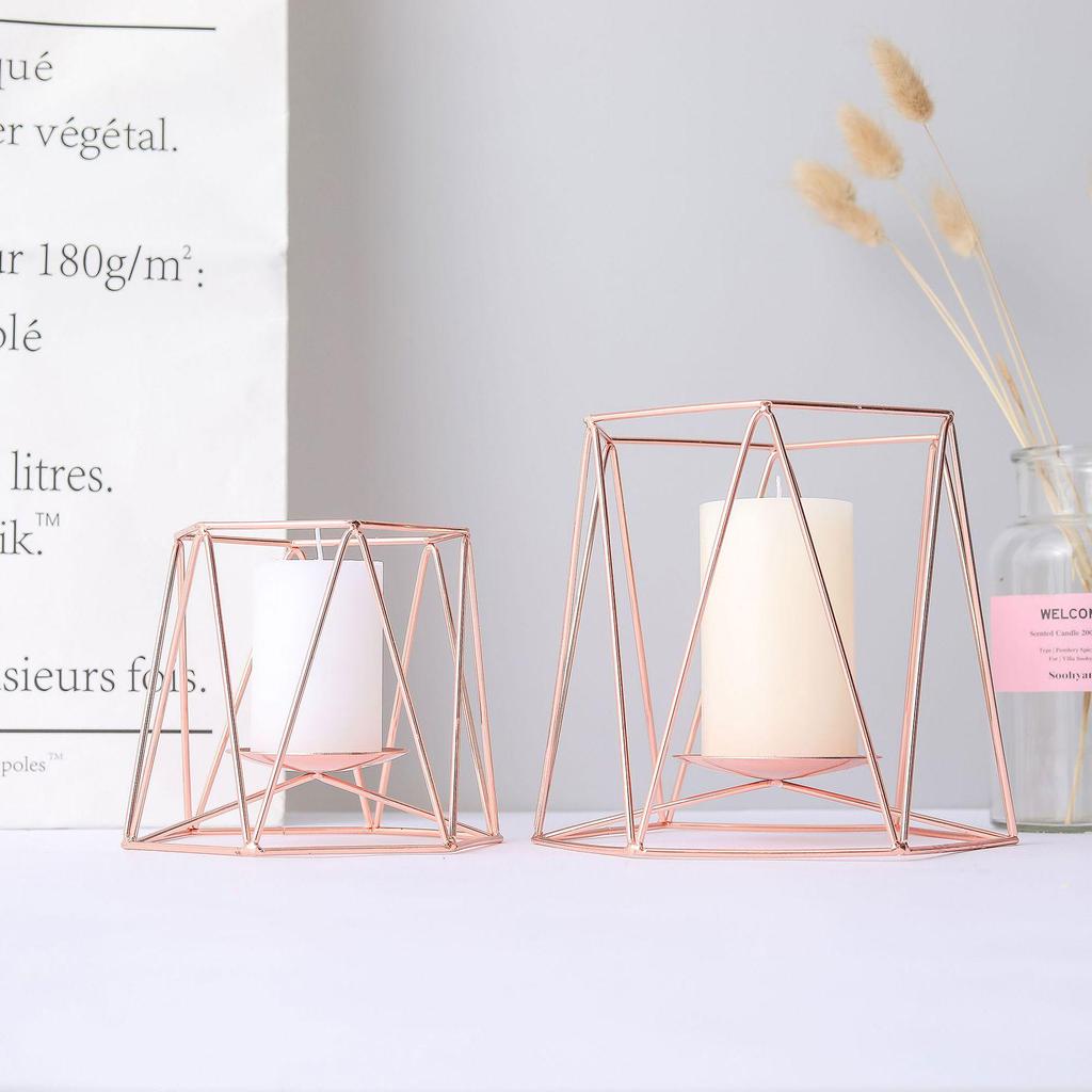 Nordic Gold Wrought Iron Aromatherapy Candle Holder, European Romantic Metal Ornament.
