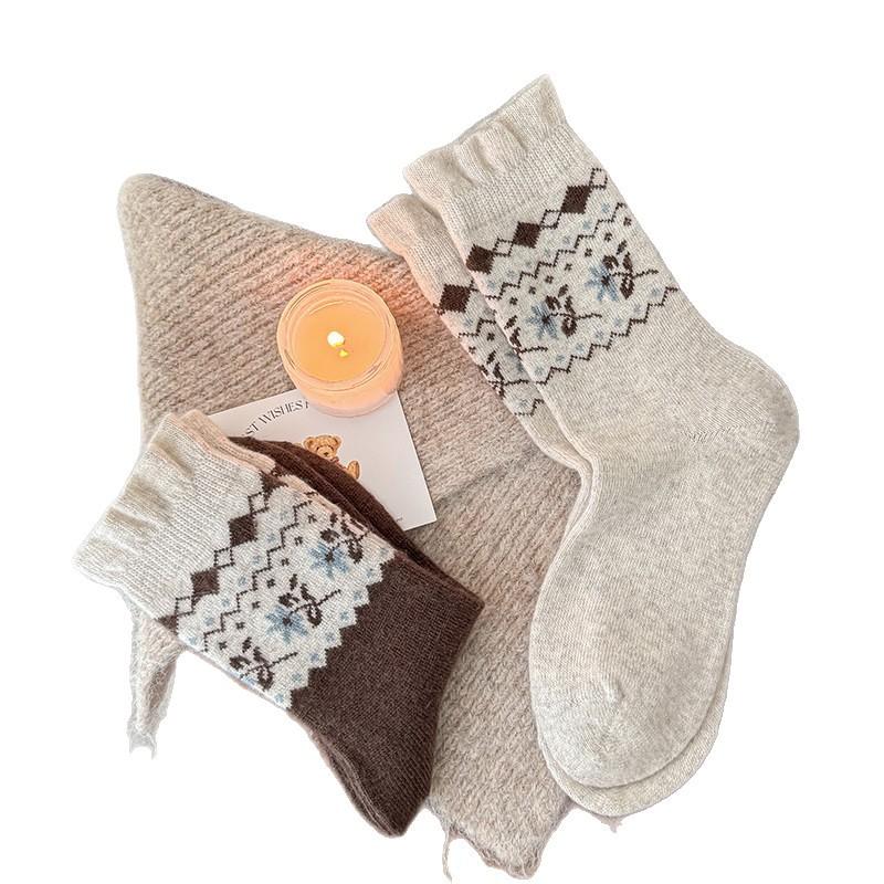 Winter Pine Wool Socks Are Warm, Comfortable And Delicate, And Versatile Socks Are Thickened