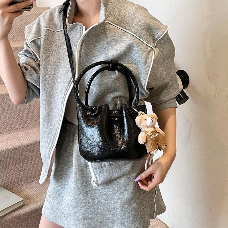 Fashion Handbag Women's New Versatile Shoulder Messenger Bag