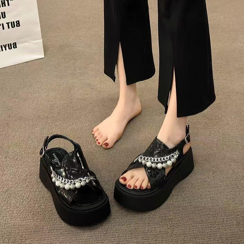 

Wear exquisite muffin sandals children 2025 new popular summer thick sole summer height increase with skirt niche style 40