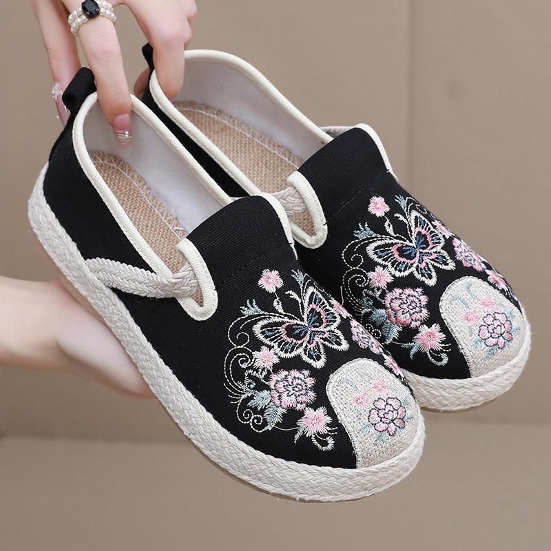 Butterfly embroidered shoes, Chinese Hanfu shoes, new summer baotou casual trend fisherman cloth shoes