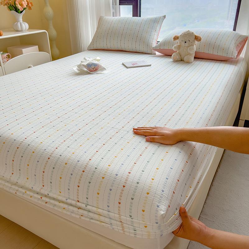 Washable Printed Fitted Sheet, Soft, Comfortable and Not Easy To Shift, Comes In A Variety of Colors and Is Suitable for All Seasons.