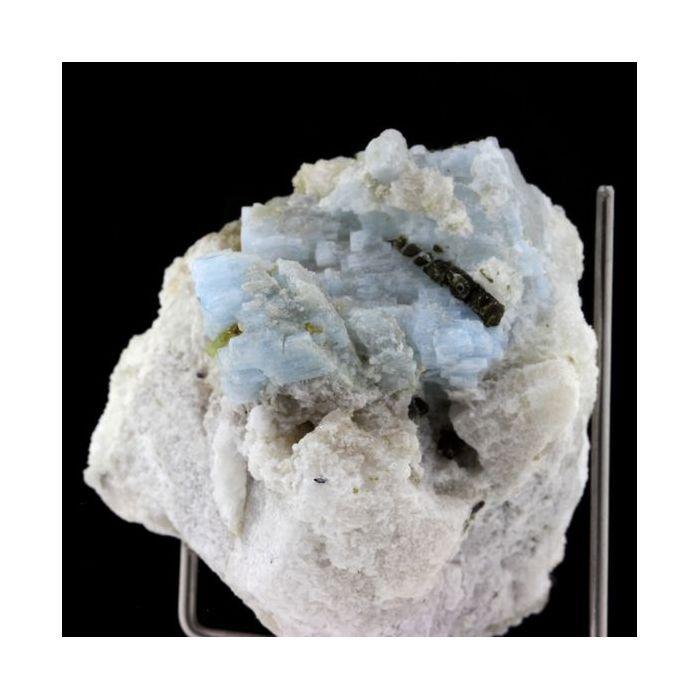 Pierres et Minéraux. Alkali-beryl + Tourmaline. 451.5 ct. Deo Darrah, Badakhshan, Afghanistan.