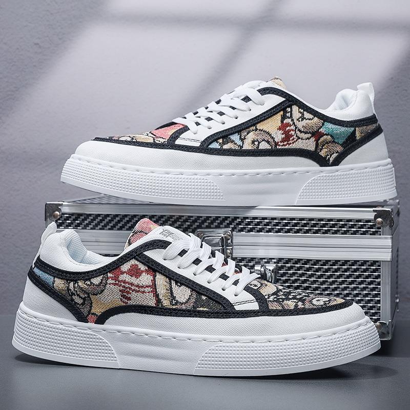 Poradź sobie z wiosennymi nowymi czterosezonowymi oddychającymi modnymi wszechstronnymi niskimi butami casualowymi, sportowymi butami płóciennymi dla studentów