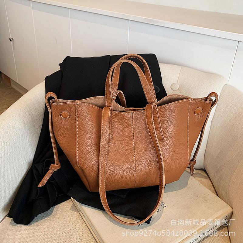 Stylish Casual Tote Bag, Large Capacity PU Leather Handbag Women Wing Bag, Fashiable Woman Bags, Commuting Armpit Shoulder Bag