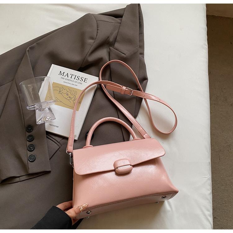 This Year, the Popular Hand-carried Fashionable and Versatile Shoulder Small Square Bag, the New Popular Simple Casual Korean Version of the Niche Me