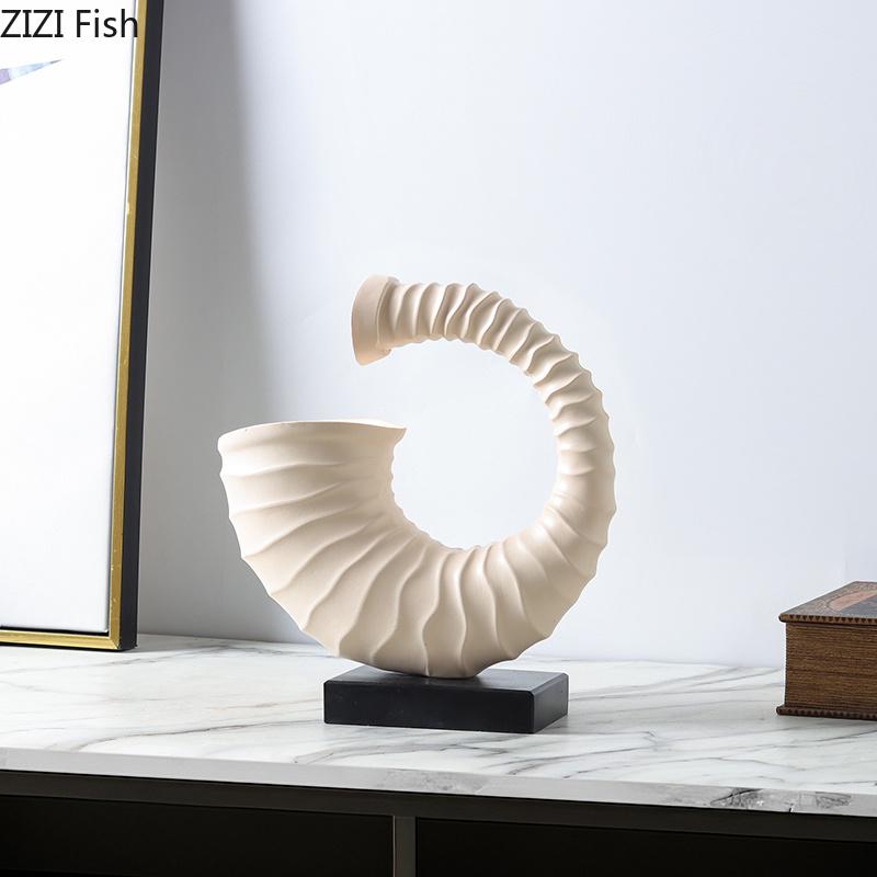 Creative Conch Handicrafts Sculpture Desk Decoration Ornaments Beige Conch Resin Abstract Artwork Statue Room Aesthetic Decor
