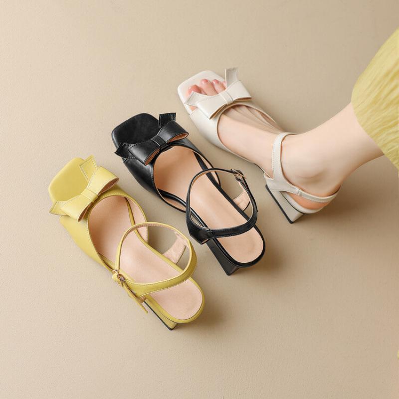 Summer women's square heel sandals casual and comfortable soft sole large size women's shoes new buckle square head solid color wide strip sandals