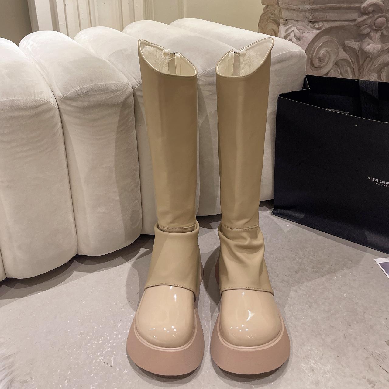 

Autumn and Winter New Round Head Fashion Flanging Thick Soled Boots Fashion Personality Versatile Large Shoes Chaussure Femme 40 бежевый