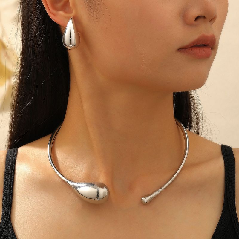 European and American Cross-Border Personalized Geometric Metal Glossy Spring Open Choker Bracelet for Women Punk Simple Necklace Choker