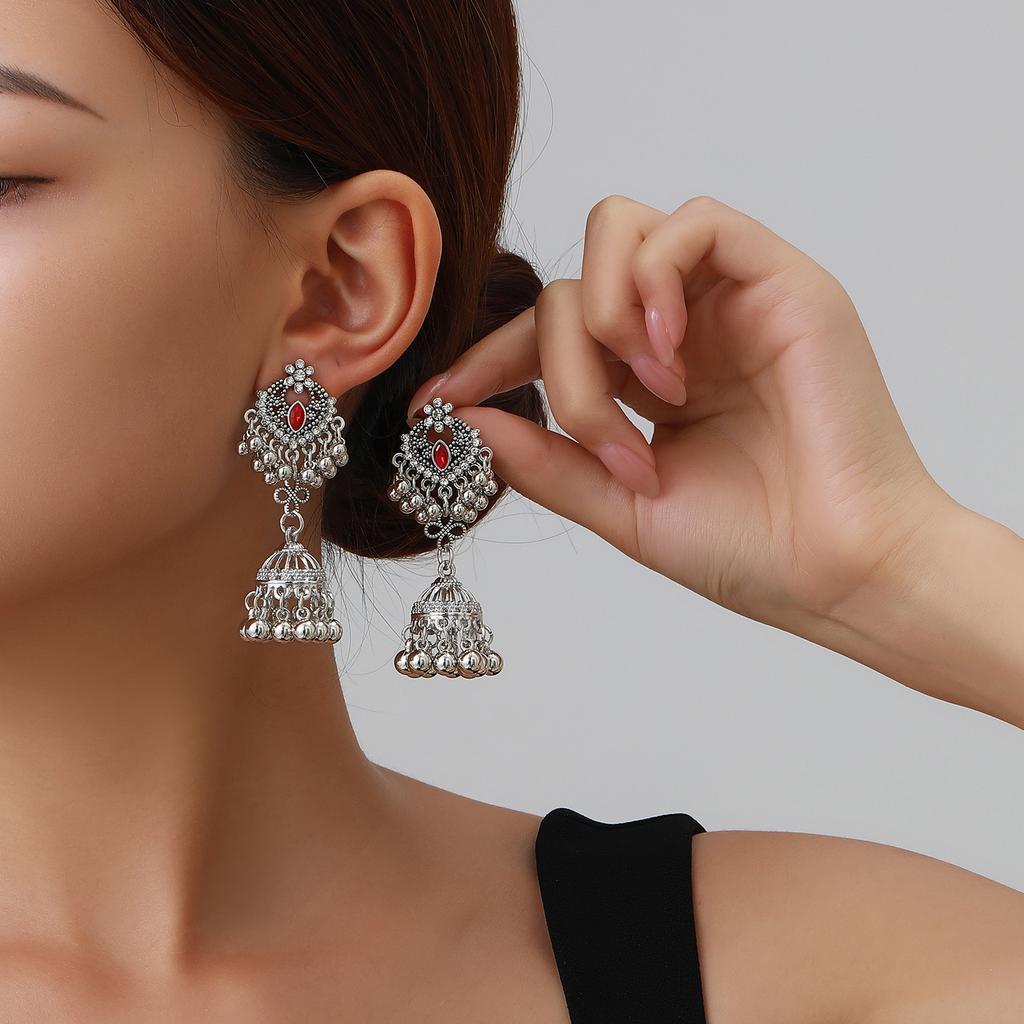 Retro Ethnic Style Versatile Earrings Femininity Bohemian Vacation Fringed Earrings European and American Exaggerated Earrings