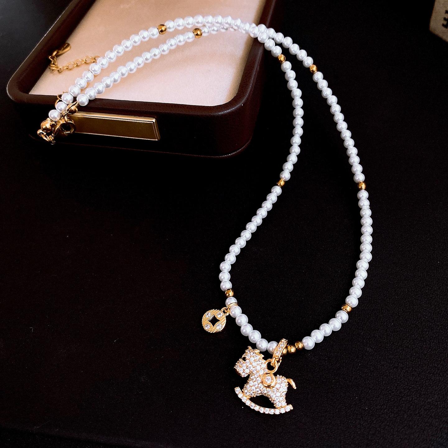 French retro zircon pony pendant pearl necklace elegant temperament sweater chain light luxury necklace