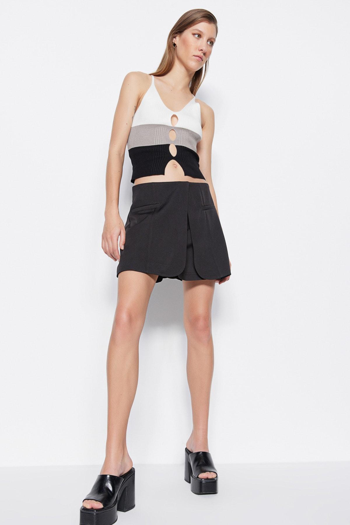 

Шорты - Черный - Высокая талия