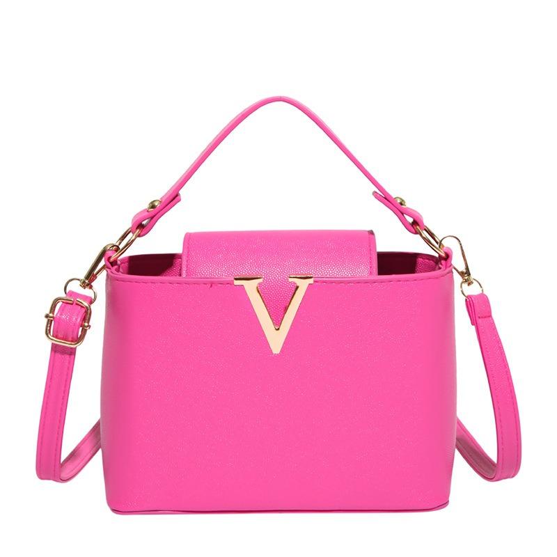Fashion and high-end summer new light luxury texture niche versatile shoulder messenger handbag
