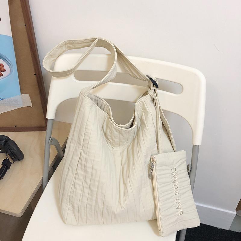 Large Capacity Underarm Bag Women's Pleated Bag Casual Commuter Shoulder Bag Casual Solid Color Bag Women's Simple Messenger Bag