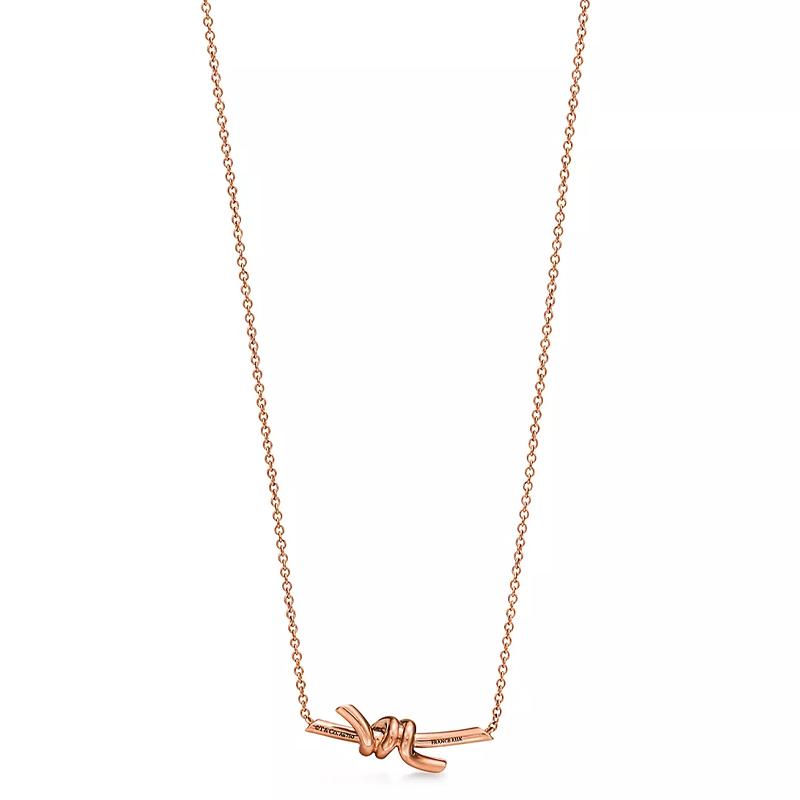 

Tiffany & Co. Кольє з підвіскою Tiffany Knot Маленьке Жіноче кольє 75123647 Box