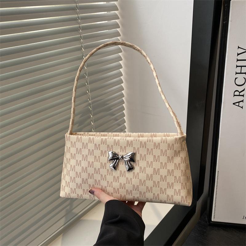 2025 New Personalized Casual Presbyopia Popular Foreign Style Solid Color Temperament Fashionable Butterfly Single Shoulder Underarm Bag Women