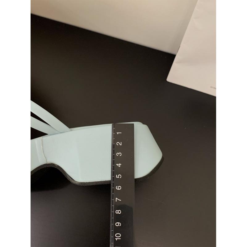 

Muffin thick-soled one-word slippers women s shoes outer wear 2025 new summer niche leopard print sandals heightened square head sandals 39