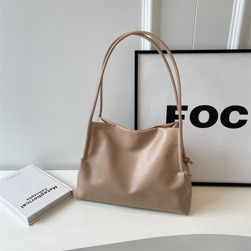 Large Capacity Fashionable Tote Bag For Women Stylish Commuter Shoulder Bag In Black Pink Beige Khaki Brown Ideal For Casual Everyday Use