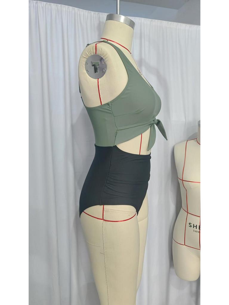 2025 Sexy rückenfreier einteiliger Badeanzug: Einfarbig, Aushöhlendesign für Damen