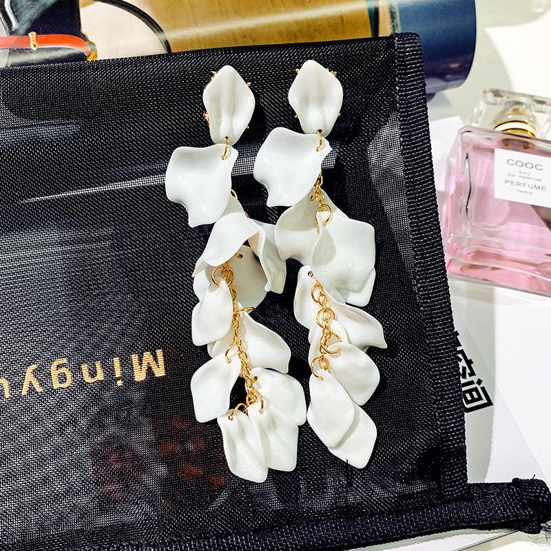 Red Earrings Popular Performance Earrings Light Luxury High Sense Exaggerated Petal Fringed Earrings Female