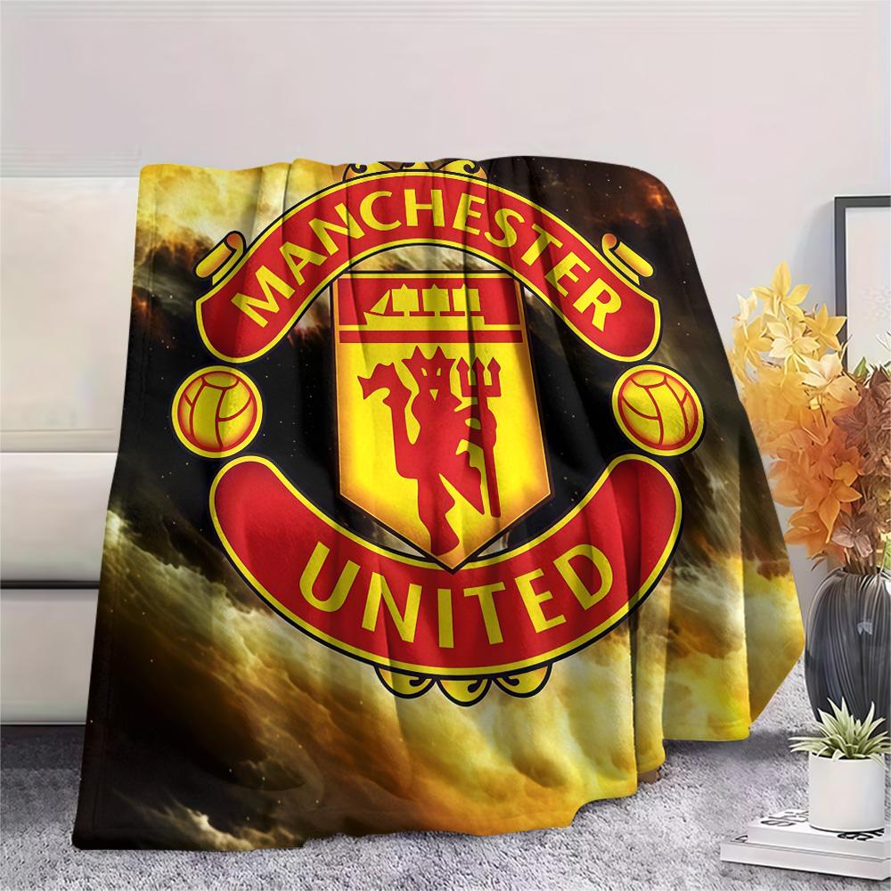 Man Utd Print FlAannel Blanket, High Quality Comfortable for All Seasons, Home Decor, Warmth and Comfort