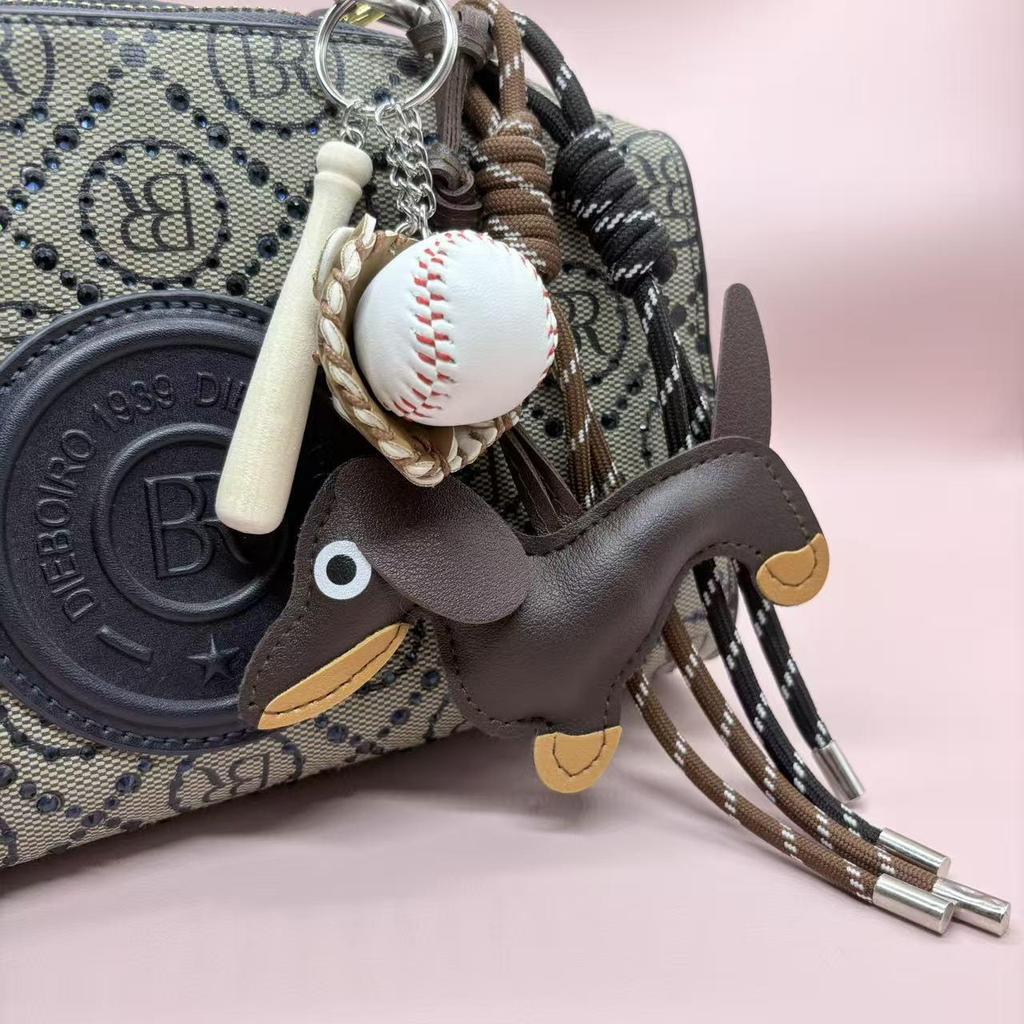 Jinshang Miu Series Dachshund Letter Baseball Keychain - Handmade Leather Schoolbag Pendant with Woven Rope Ornament