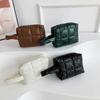 Women Quilted Makeup Bag Cosmetic Holder Bag Large Capacity Portable Cosmetic Pouch with Handle Solid Color for Outdoor Travel