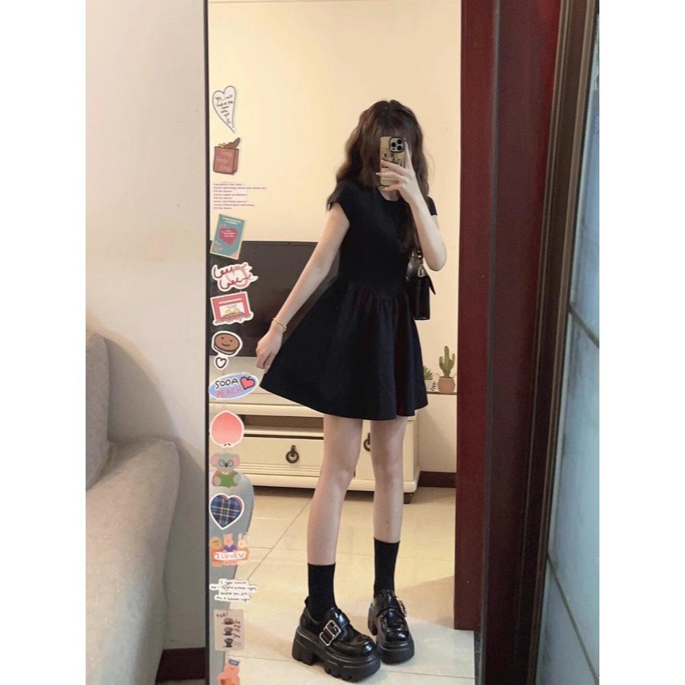Summer new girl small short-sleeved dress women's waist slimming small black skirt short skirt