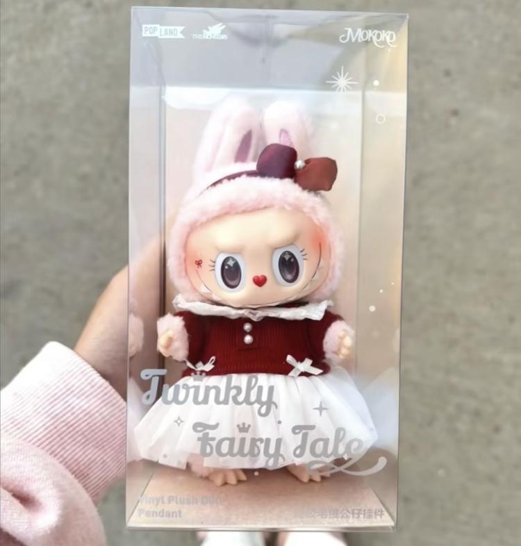 

POP MART labubu Sparkling Fairy Tale Series MOKOKO Рождественская виниловая плюшевая милая модная кукла 18 см — подлинная One Size разноцветный