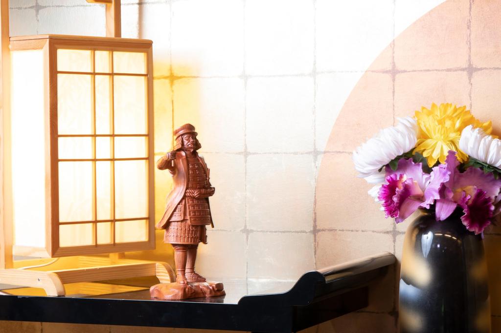 HASEL Sengoku Warlord Wooden Figure Tokugawa Ieyasu (Extreme)