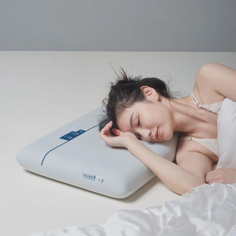 Memory Foam Cervical Pillow for Dorm & Home: Anti-Mite Comfort for Neck Support
