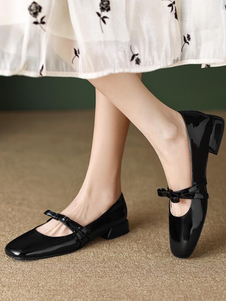 Low heel thick heel bow Mary Jane shoes women's 2025 spring and autumn new patent leather light mouth single shoes