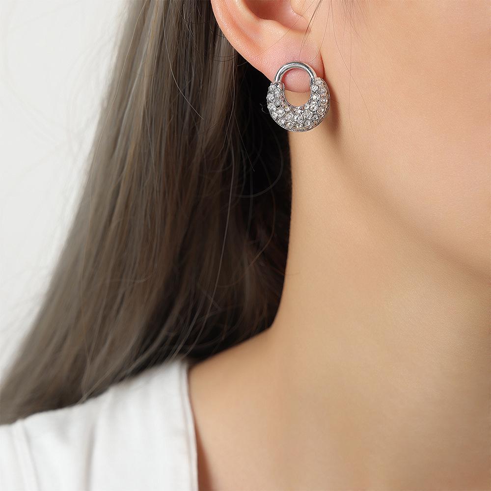 Elegant Temperament Light Luxury Titanium Steel Earrings with Inlaid Diamond Design in Bag Shape