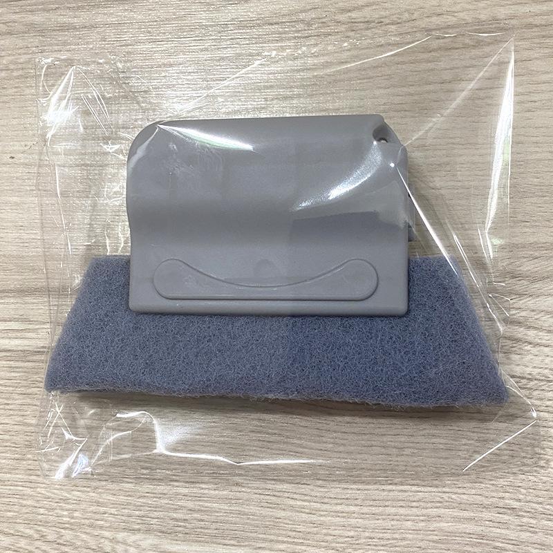 

Инструмент для чистки оконных пазов