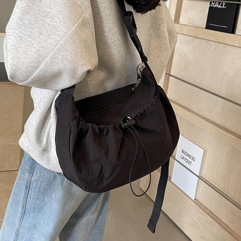 Damen Messenger Bags Neue Mode Nylon Casual Schultertasche Große Kapazität Klassenzimmer Student Pendler Crossbody Schulranzen Tasche