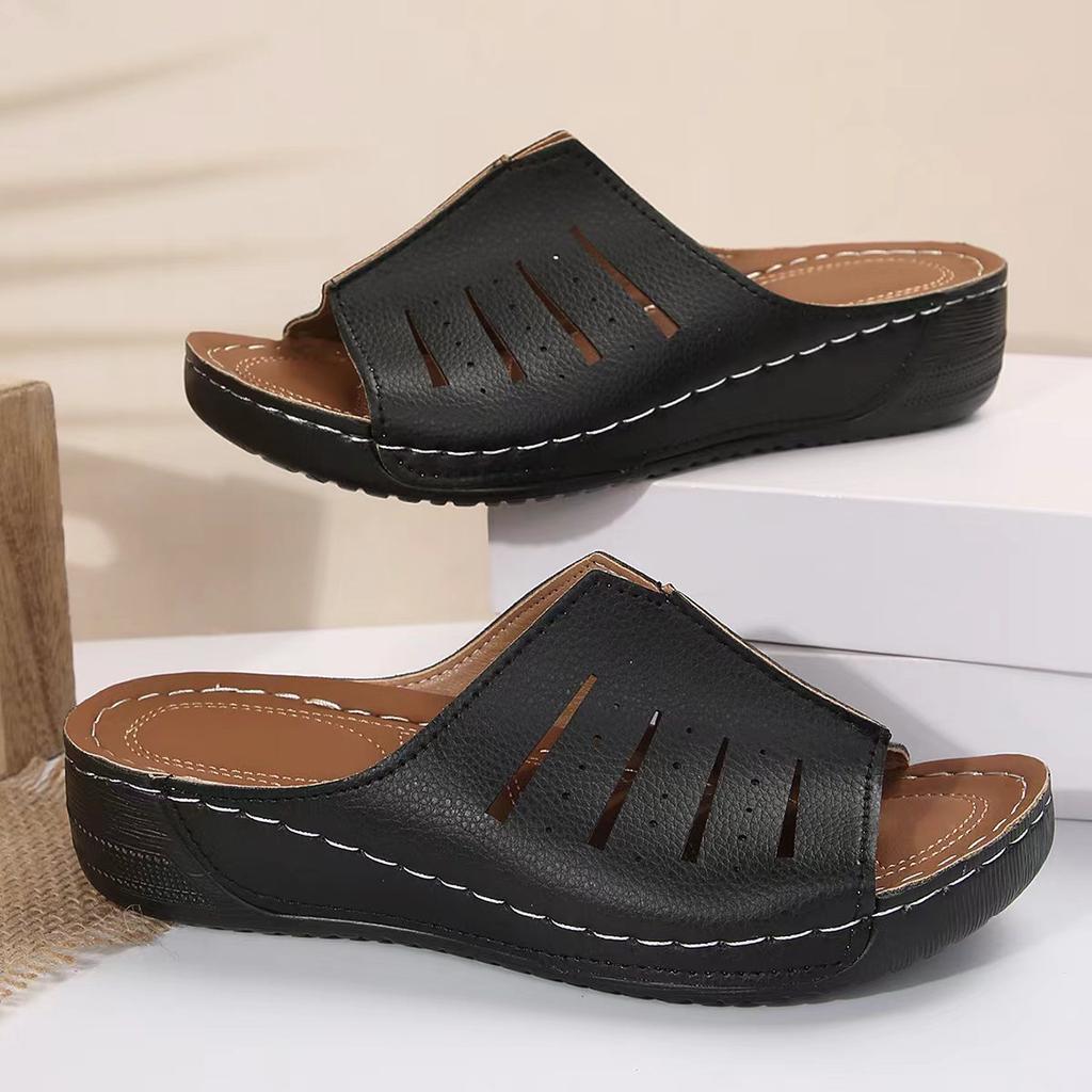 Foreign Trade Cross-border Platform Sandals Women's New Summer Large Size Flat-bottomed Slippers Beach Cool Slippers