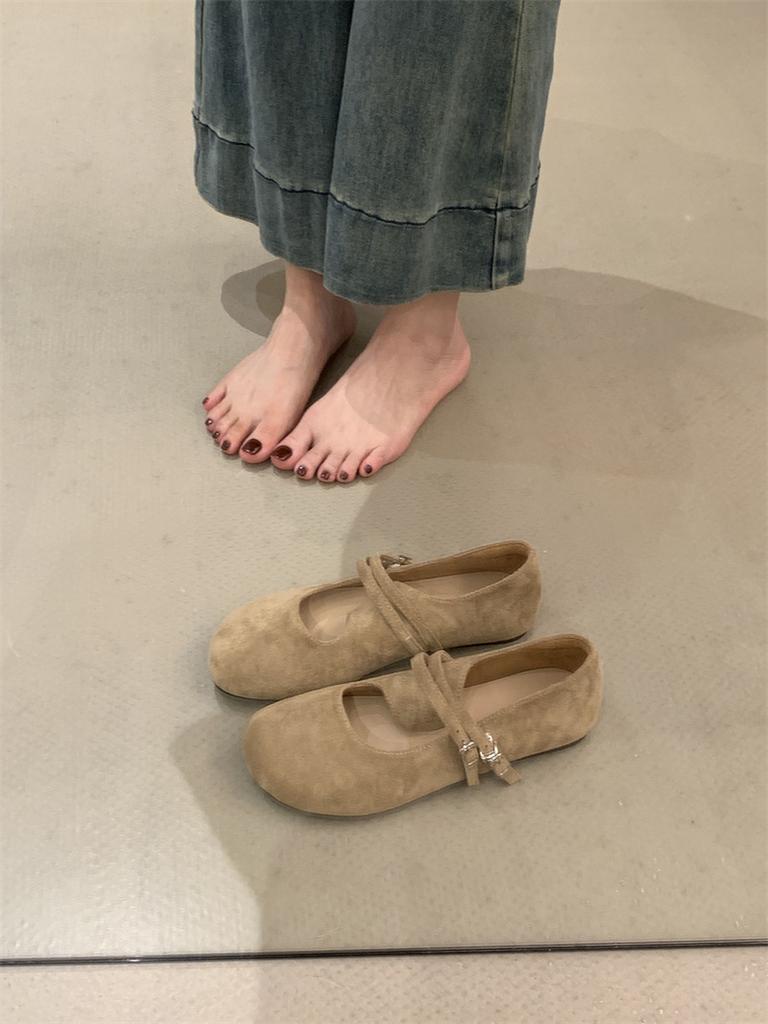 Vintage forest style suede Mary Jane shoes with buckles and shallow round toes and flat ballet shoes for girls