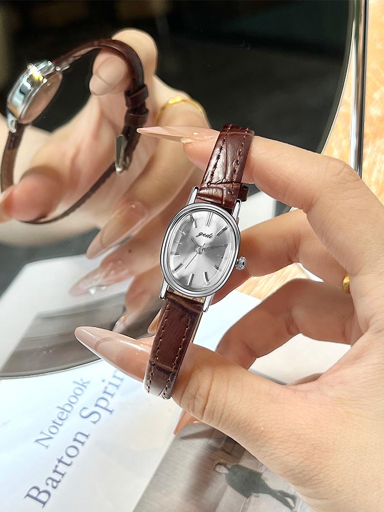 Elegant women's wristwatch, small and exquisite, high-end women's watch with a retro dial, unique wristwatch, women's accessory.