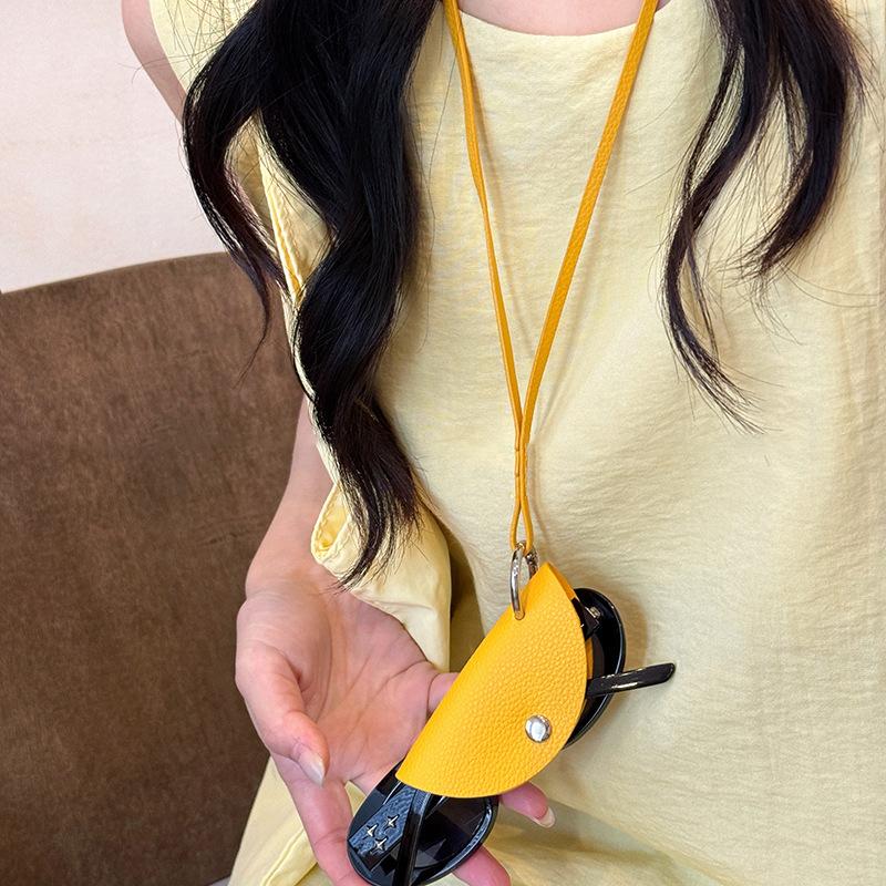 Frühlingsfarben Leder Knödeltasche Halskette Damen Halsbrillenclip Schmuck tragbar einfacher personalisierter Schmuck