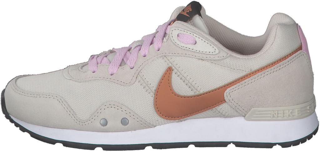 Кроссовки Nike Venture Runner Women