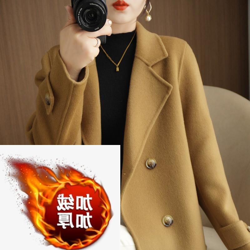 2024 Women's Plush Wool Coat: Short, Cozy, Loose Fit with Suit Collar for Autumn/Winter.