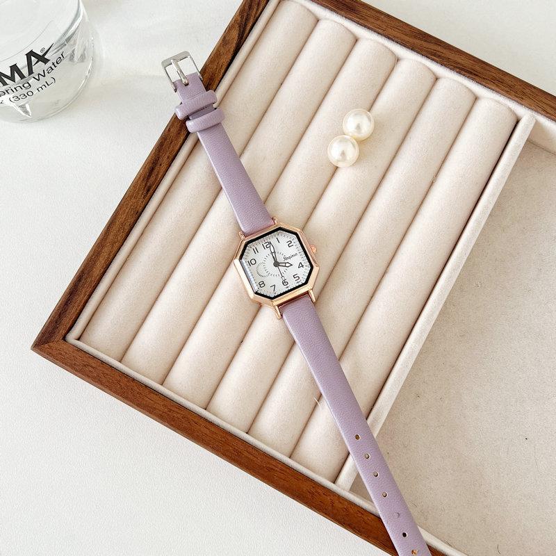 Watch Female Student Simple Personality Niche Temperament Retro Camellia Face Control White Small Dial